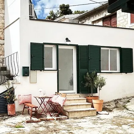 Appartement Old Town Hideaway - Cozy House *